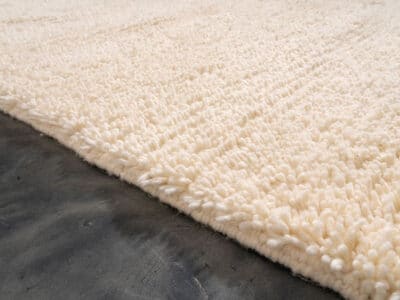 7x10 Plain White Beni Carpet - Image 6