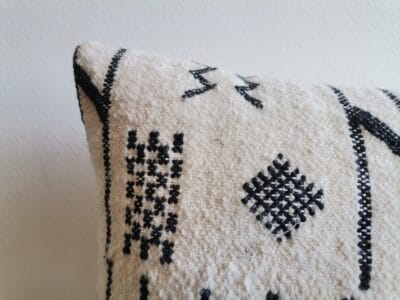 16x24 Moroccan Cushion White - Image 5