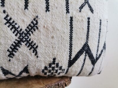 16x24 Moroccan Cushion White - Image 3