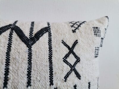 16x24 Moroccan Cushion White - Image 2