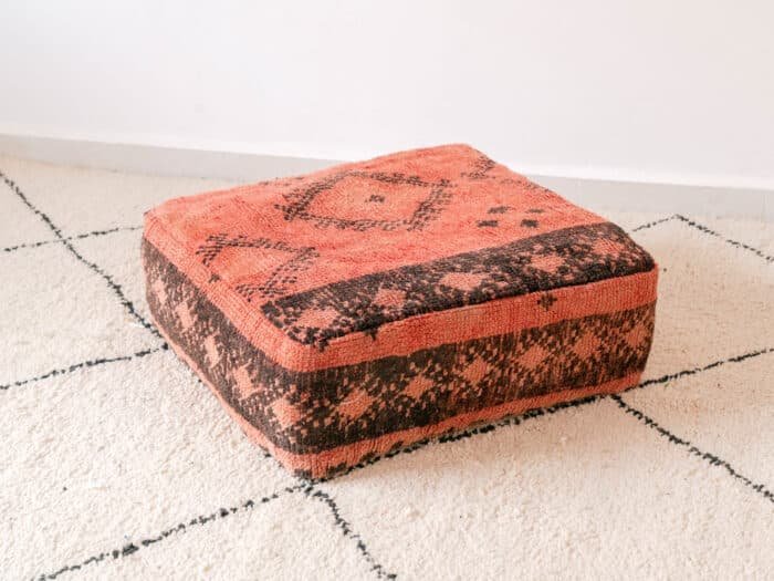 Berber Ottoman Pink