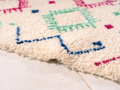 5x8 Berber Rug White - Image 3