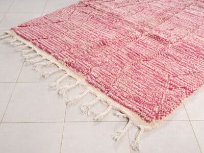 5x8 Pink Berber Rug - Image 4
