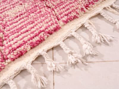 5x8 Pink Berber Rug - Image 5