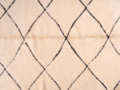 5x8 Soft Berber Rug White - Image 7