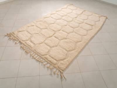 5x8 Soft Berber Rug White - Image 2