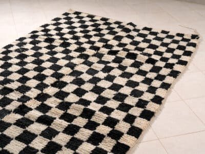 5x8 Checkered Rug - Image 3
