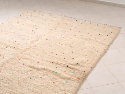 6x10 White Large Carpet - Image 3