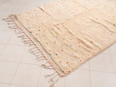 6x10 White Large Carpet - Image 4