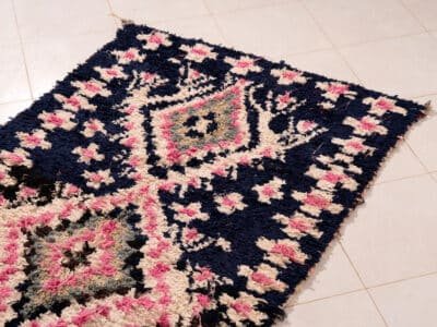 3X5 Black Pink Rug - Image 3