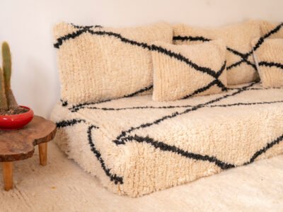 210 cm // 7 ft Floor Sofa Wool - Image 9