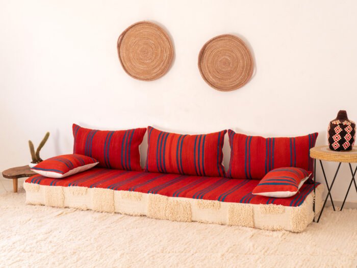 _CAT7878 copy Floor Couch Red