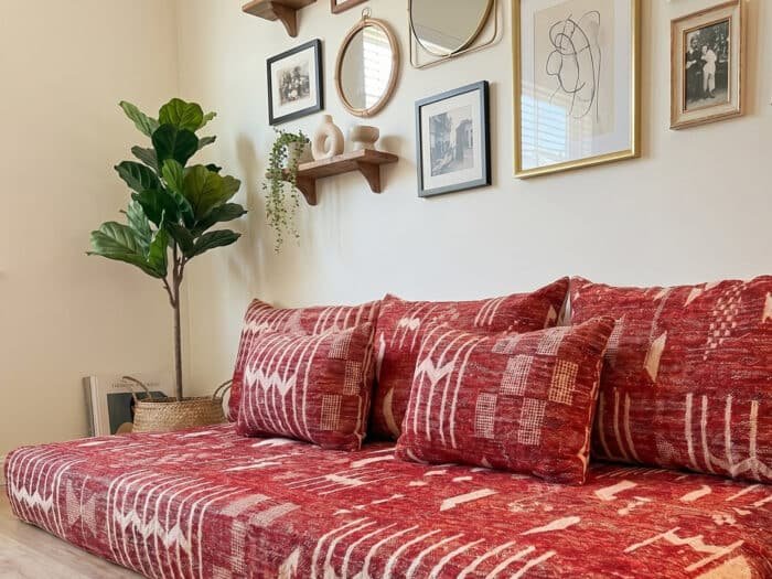 Deep red Berber kilim sofa set flatweave fabric with abstract ivory Berber motifs – Asala Living