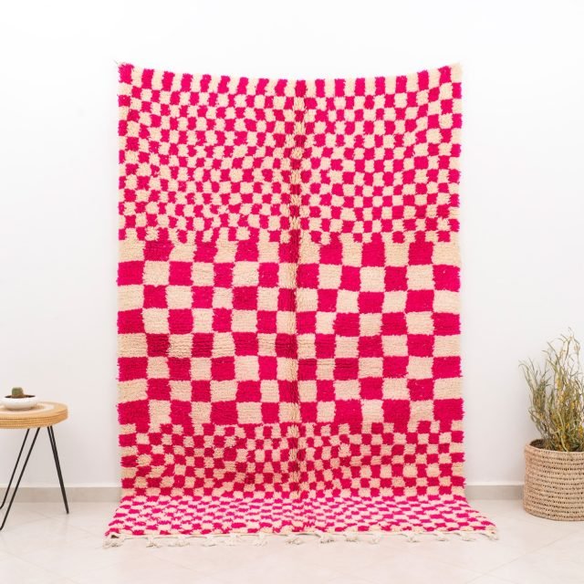 Pink Checkered Rug Beni Ourain made in Morocco